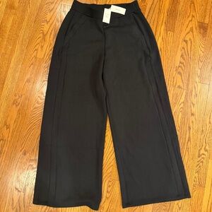Spanx Air Essentials Wide Leg Track Pant in VERY BLACK size LARGE  NWT